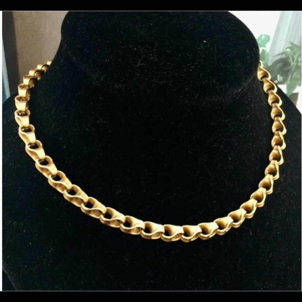 Vintage Anne Klein unique matte gold necklace